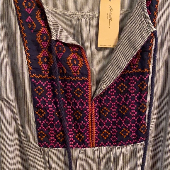 Embroidered Tank - Picture 3 of 4